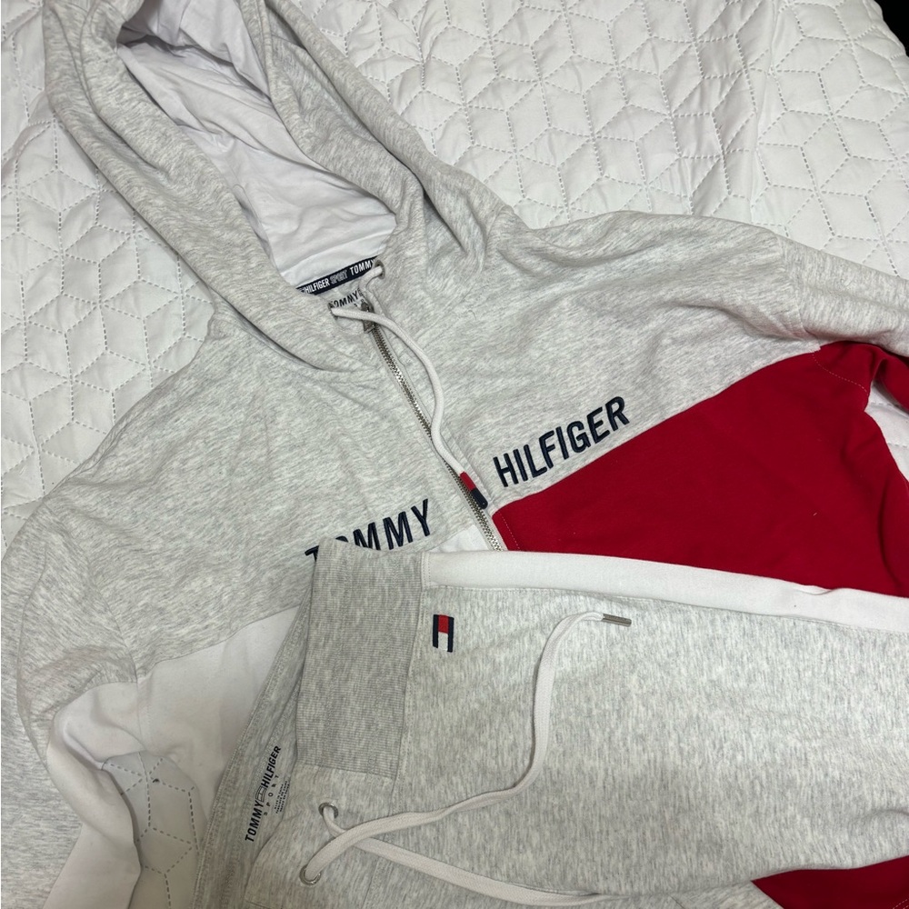 Tommy Hilfiger set